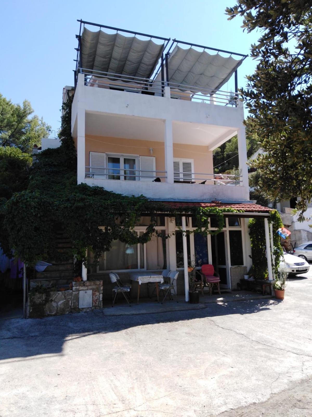 Apartment Mala Basina -maslina *