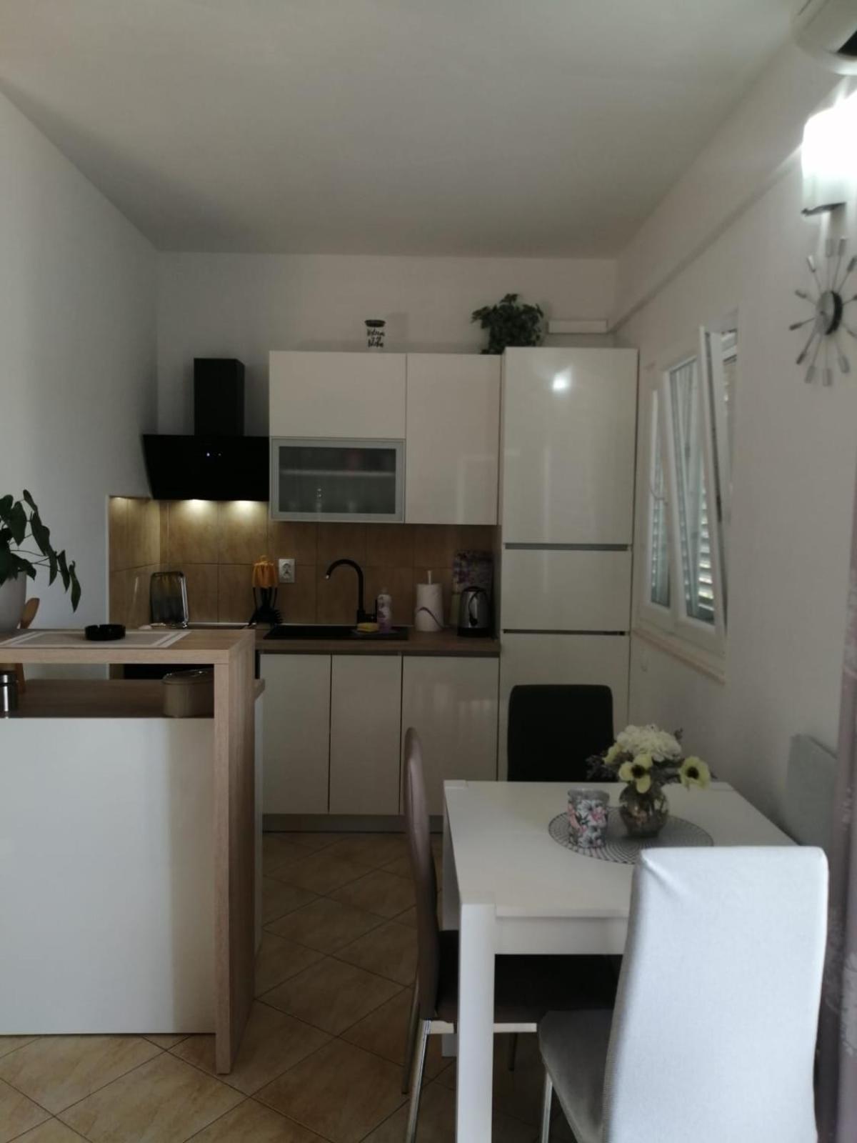 Mala Basina -maslina Apartment Vrbanj